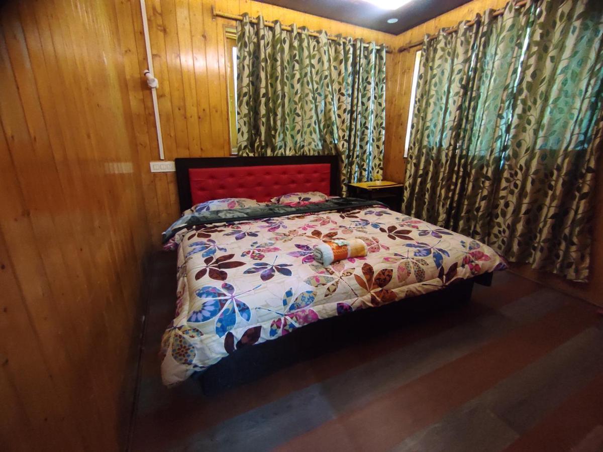 New Zum Zum Hotel & Restaurant Srinagar  Exterior photo